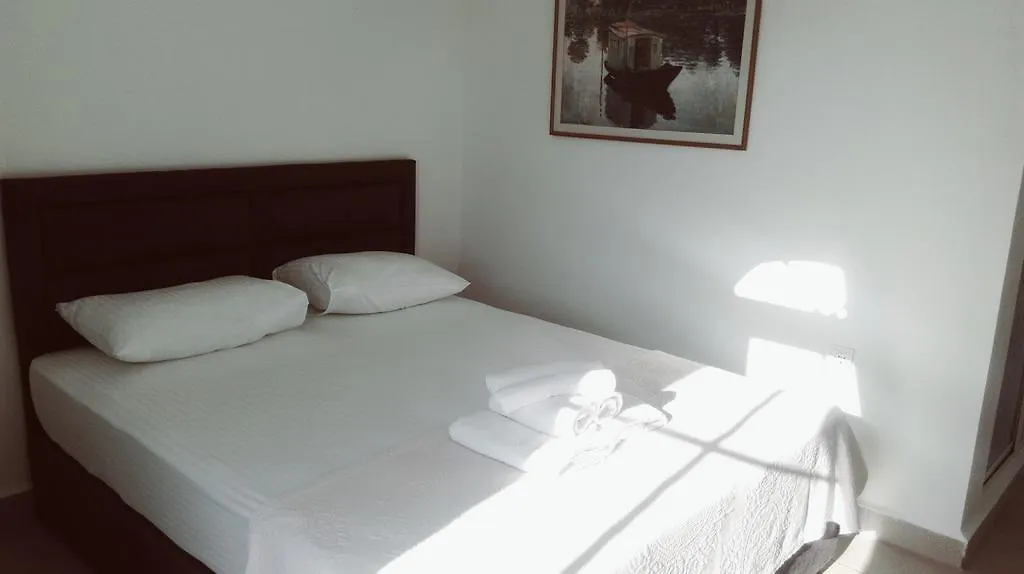 Dalyan Kucuk Ev Butik Hotel Çeşme 住宿加早餐酒店